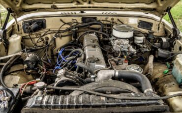 Toyota-Land-Cruiser-1984-SUV-9
