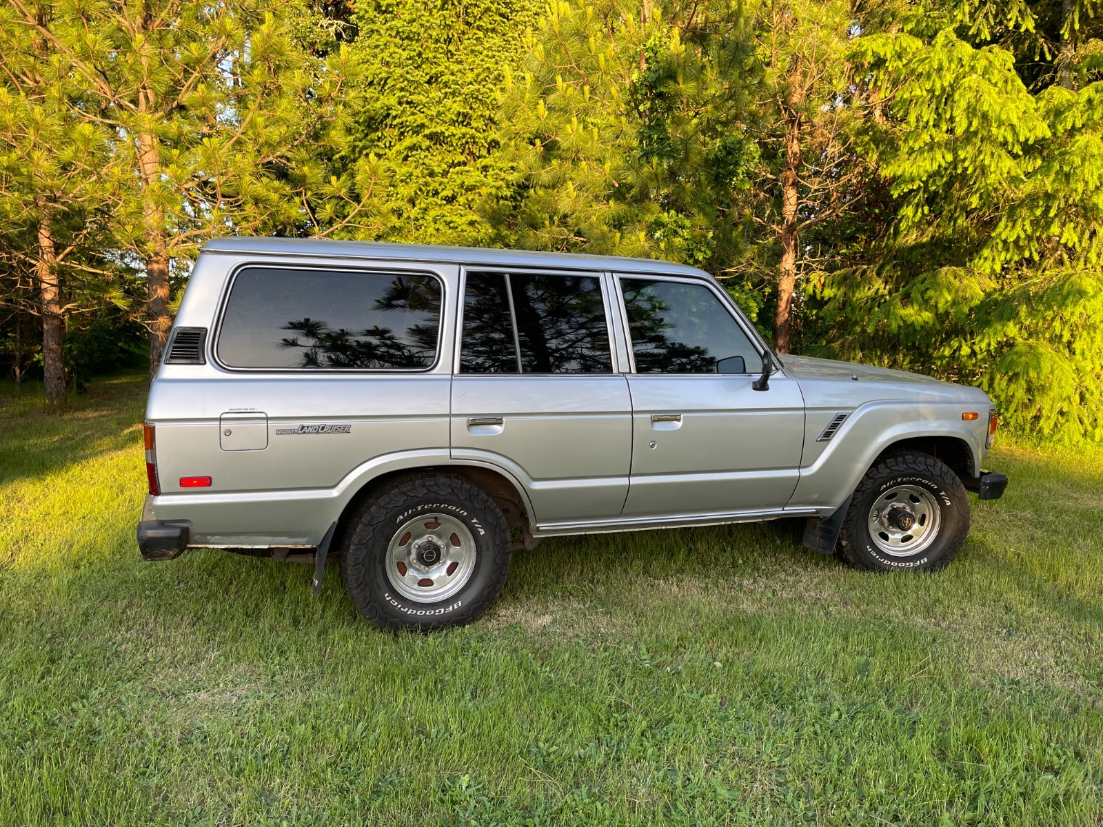 Toyota-Land-Cruiser-1985-SUV-1