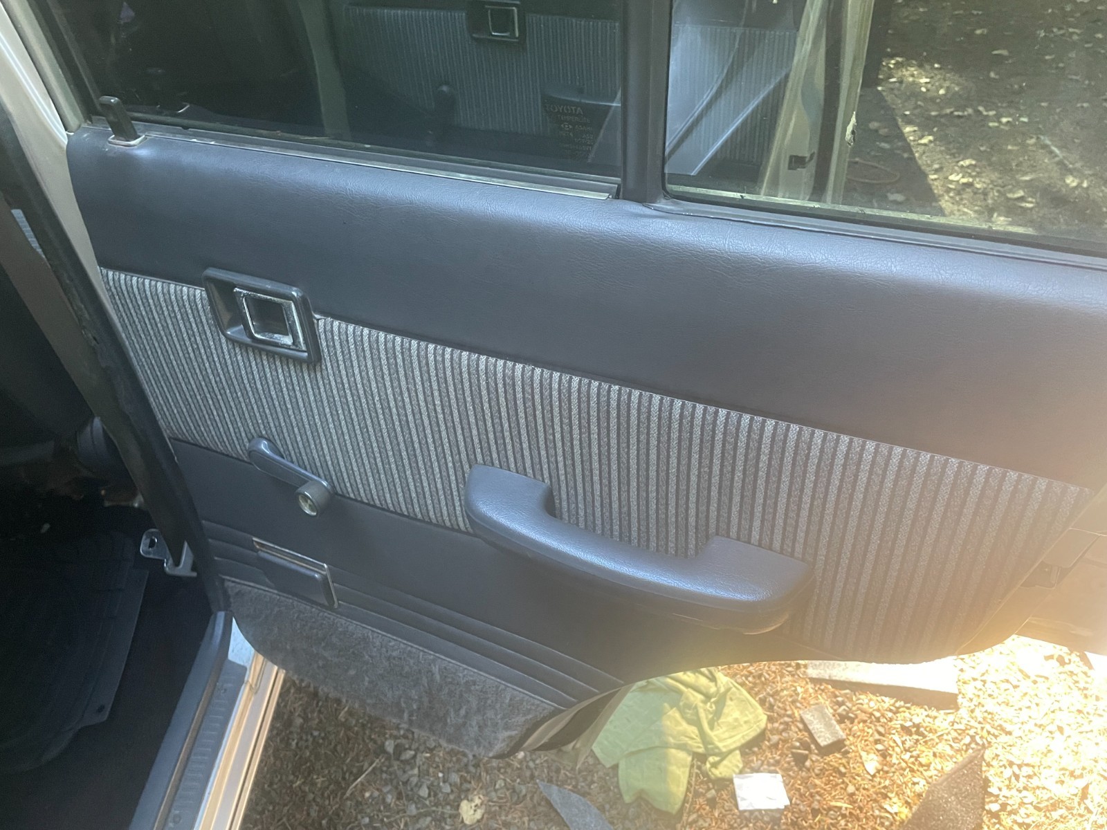 Toyota-Land-Cruiser-1985-SUV-13