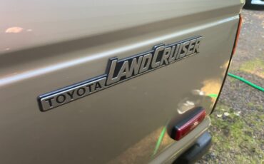 Toyota-Land-Cruiser-1985-SUV-22