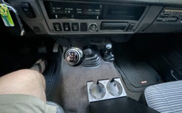 Toyota-Land-Cruiser-1985-SUV-35