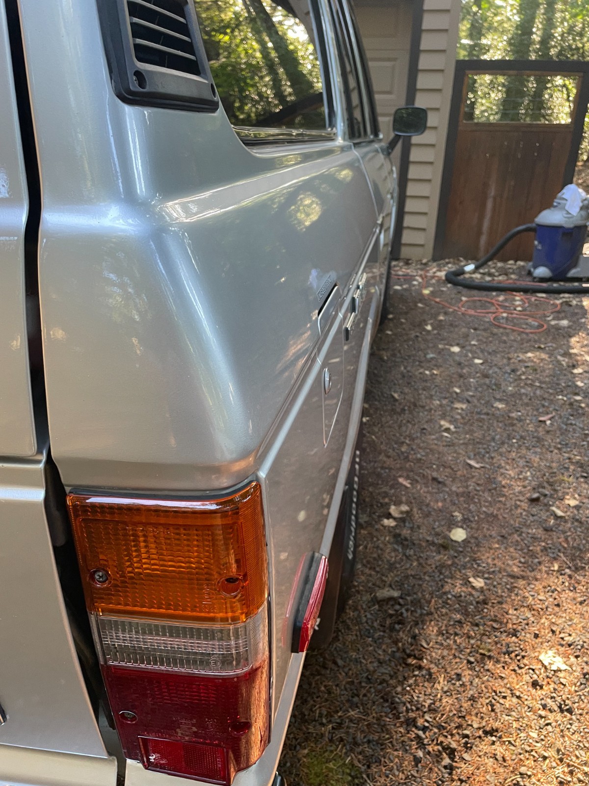 Toyota-Land-Cruiser-1985-SUV-4