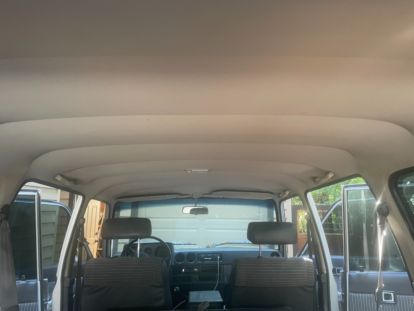 Toyota-Land-Cruiser-1985-SUV-8