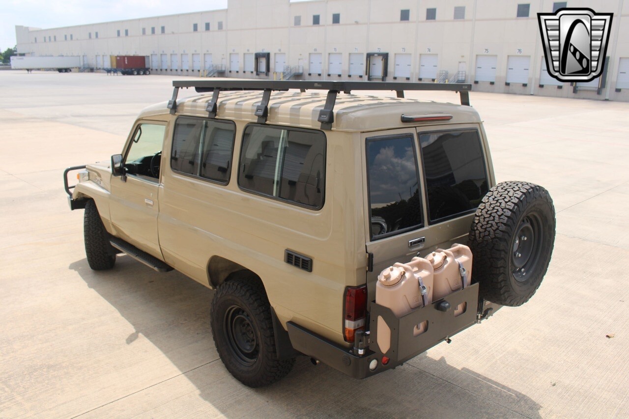 Toyota-Land-Cruiser-1994-other-32