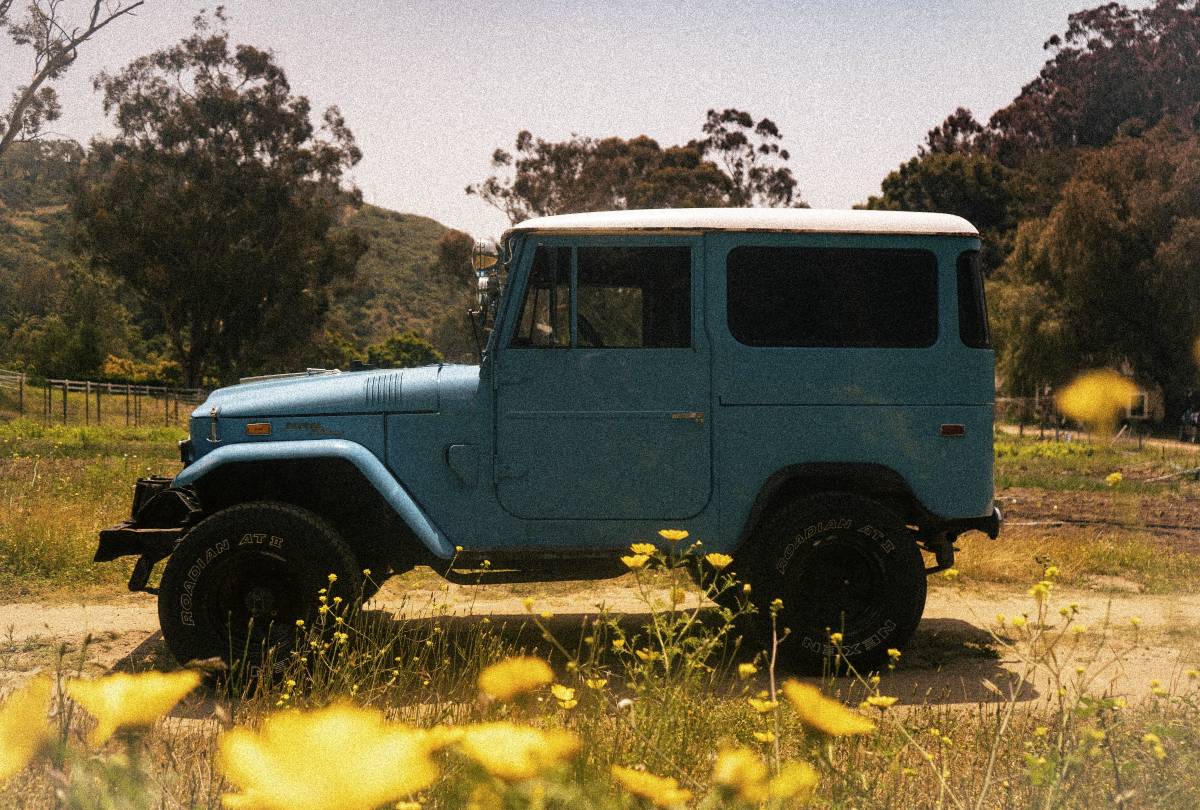 Toyota-Land-cruiser-1971-blue-2