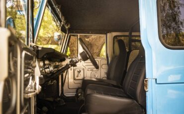 Toyota-Land-cruiser-1971-blue-4