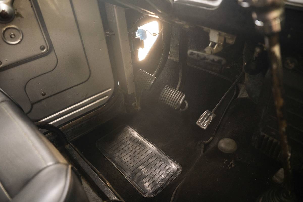 Toyota-Land-cruiser-1971-blue-5