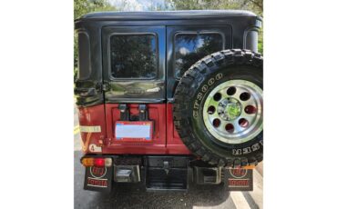 Toyota-Land-cruiser-1974-Redblack-Redblack-11