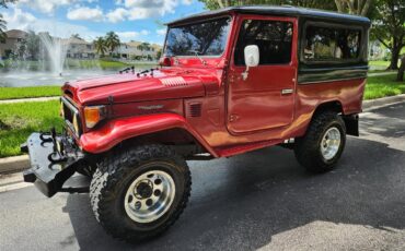Toyota-Land-cruiser-1974-Redblack-Redblack-2