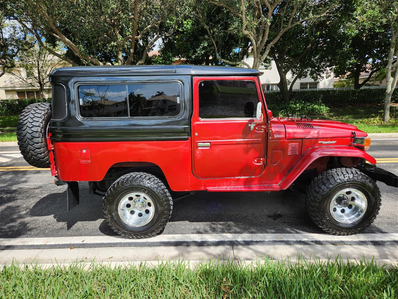 Toyota-Land-cruiser-1974-Redblack-Redblack-8
