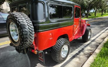Toyota-Land-cruiser-1974-Redblack-Redblack-9