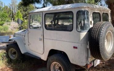 Toyota-Land-cruiser-1976-1