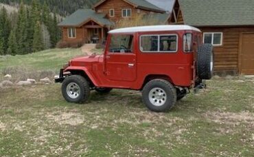 Toyota-Land-cruiser-1976-17