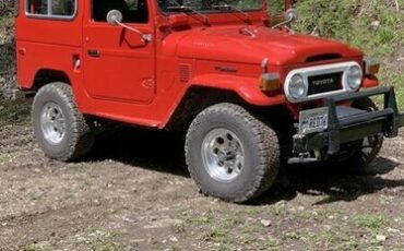 Toyota-Land-cruiser-1976-18