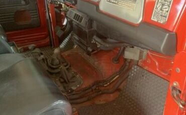 Toyota-Land-cruiser-1976-9