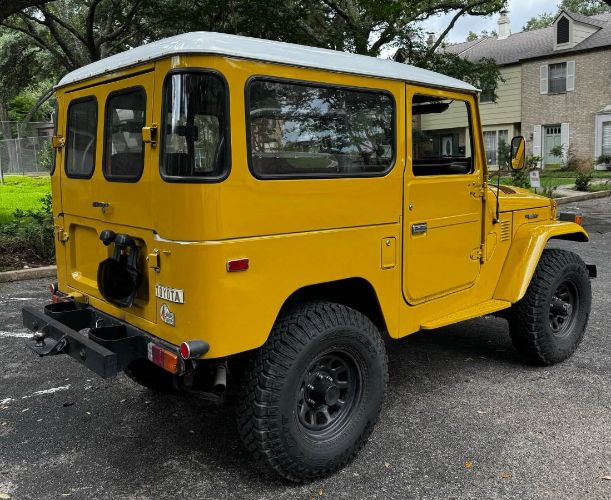 Toyota-Land-cruiser-1976-Mustard-Yellow-1