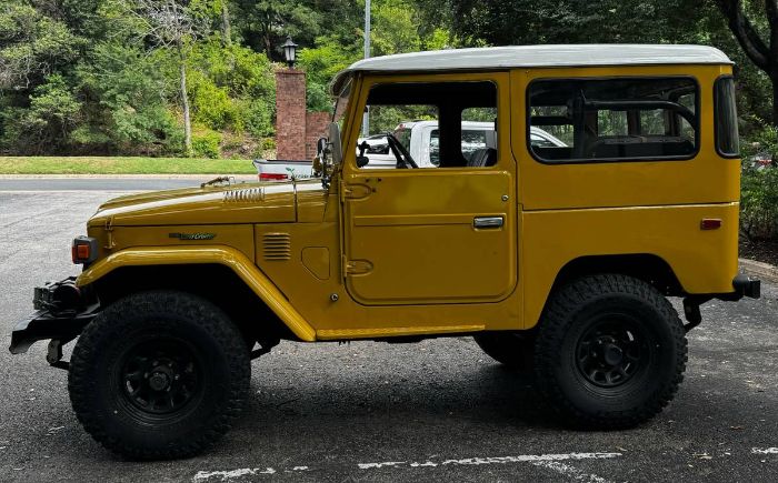Toyota-Land-cruiser-1976-Mustard-Yellow-10