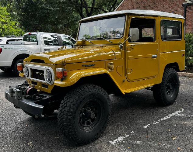 Toyota-Land-cruiser-1976-Mustard-Yellow