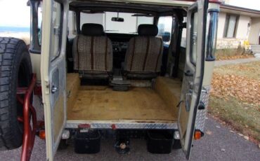Toyota-Land-cruiser-1977-4