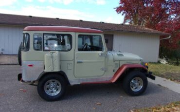 Toyota-Land-cruiser-1977-5