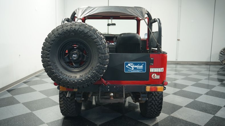 Toyota-Land-cruiser-1977-Red-Black-ampamp-Red-14