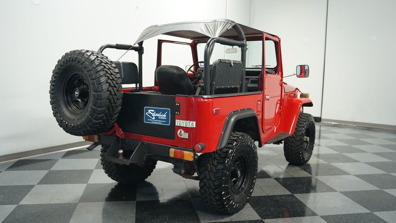 Toyota-Land-cruiser-1977-Red-Black-ampamp-Red-15
