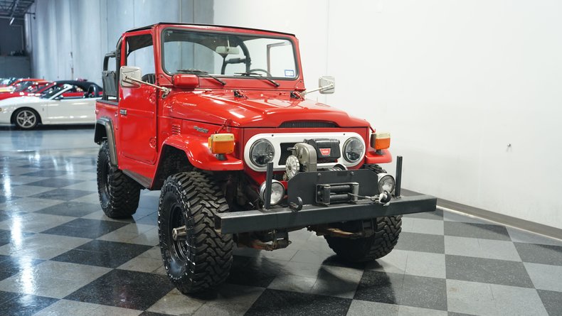 Toyota-Land-cruiser-1977-Red-Black-ampamp-Red-19