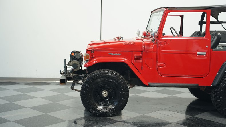 Toyota-Land-cruiser-1977-Red-Black-ampamp-Red-28