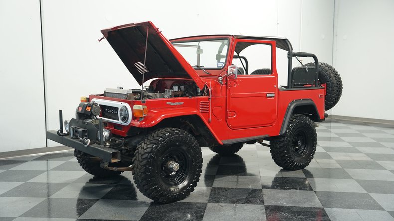 Toyota-Land-cruiser-1977-Red-Black-ampamp-Red-34