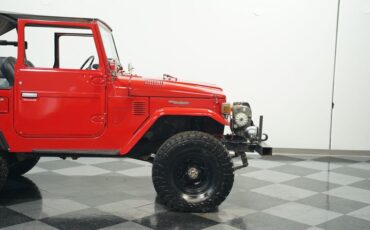 Toyota-Land-cruiser-1977-Red-Black-ampamp-Red-39