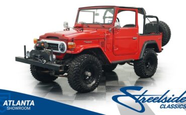 Toyota-Land-cruiser-1977-Red-Black-ampamp-Red-4