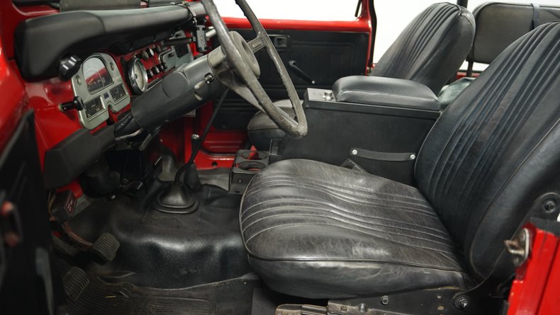 Toyota-Land-cruiser-1977-Red-Black-ampamp-Red-45