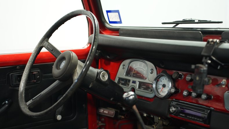 Toyota-Land-cruiser-1977-Red-Black-ampamp-Red-49