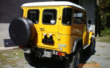 Toyota-Land-cruiser-1978-13