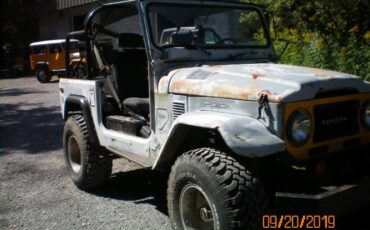 Toyota-Land-cruiser-1978-8
