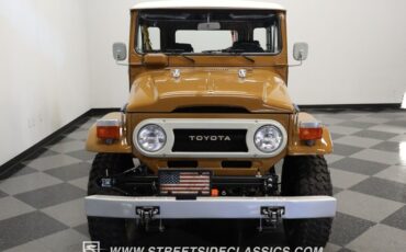 Toyota-Land-cruiser-1978-Butterscotch-Dark-Gray-15