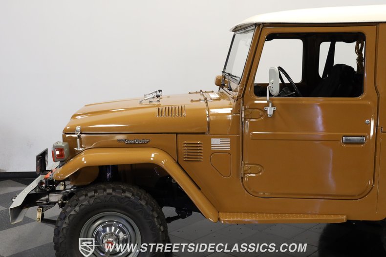 Toyota-Land-cruiser-1978-Butterscotch-Dark-Gray-21