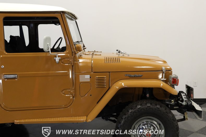 Toyota-Land-cruiser-1978-Butterscotch-Dark-Gray-27
