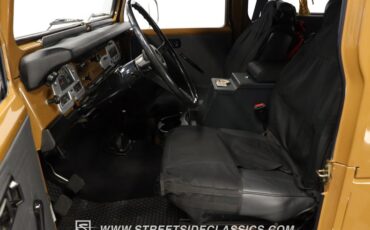 Toyota-Land-cruiser-1978-Butterscotch-Dark-Gray-33