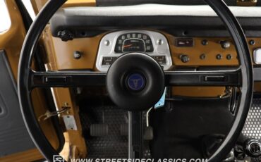 Toyota-Land-cruiser-1978-Butterscotch-Dark-Gray-34