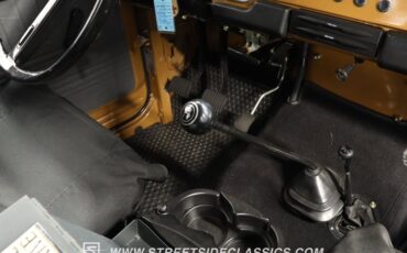 Toyota-Land-cruiser-1978-Butterscotch-Dark-Gray-37