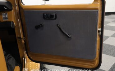 Toyota-Land-cruiser-1978-Butterscotch-Dark-Gray-45