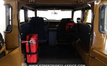 Toyota-Land-cruiser-1978-Butterscotch-Dark-Gray-49