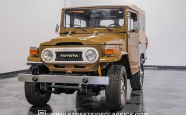 Toyota-Land-cruiser-1978-Olive-Mandarin-Orange-10