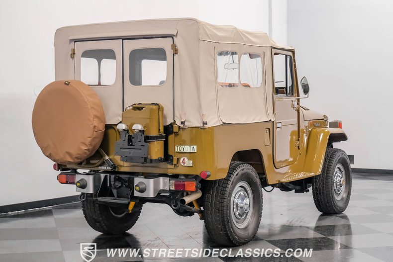 Toyota-Land-cruiser-1978-Olive-Mandarin-Orange-12