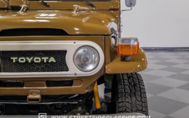 Toyota-Land-cruiser-1978-Olive-Mandarin-Orange-15
