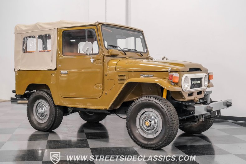Toyota-Land-cruiser-1978-Olive-Mandarin-Orange-16