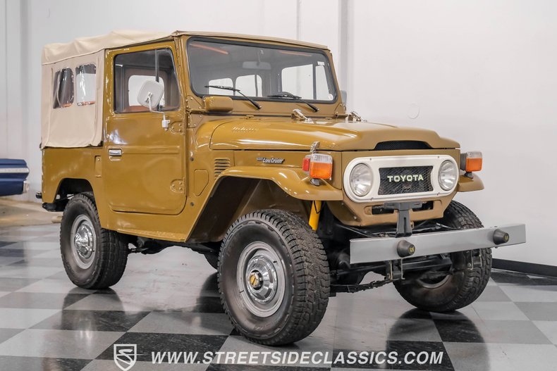 Toyota-Land-cruiser-1978-Olive-Mandarin-Orange-17
