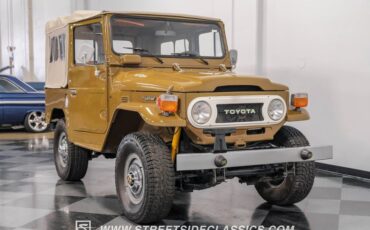 Toyota-Land-cruiser-1978-Olive-Mandarin-Orange-18