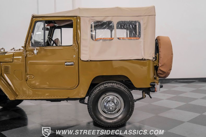 Toyota-Land-cruiser-1978-Olive-Mandarin-Orange-21